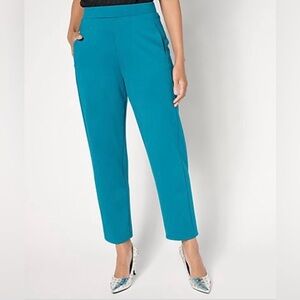 Stacy London Regular Ponte
Lantern Pant - Medium (size 10-12) Teal